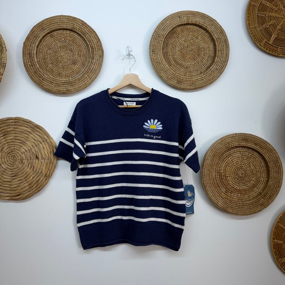 NEW Life Is Good Short Sleeve Sweater Tee Medium